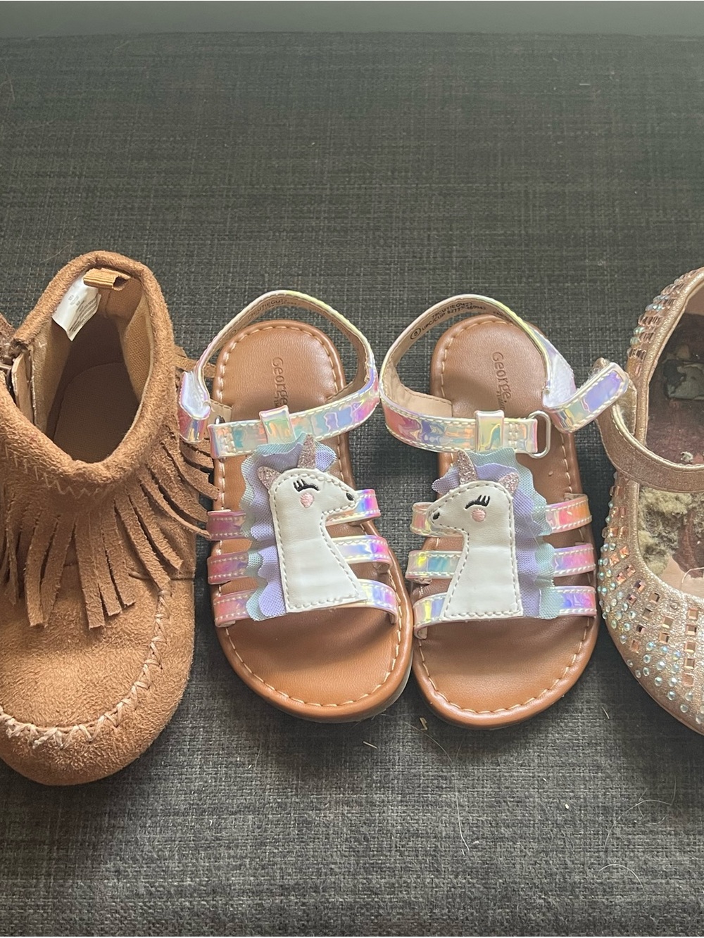 Kids' Size 8  shoes   iridescent Unicorn Sandals - Pink/Purple.   High heels.